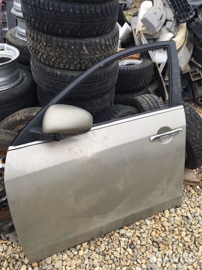 Nissan almera G15 передняя левая дверь