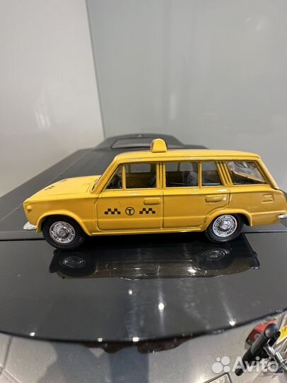 Модель автомобиля ваз 2102 Такси