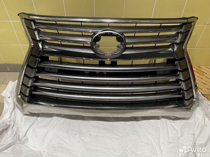 Решётка радиатора LX570/450d 15