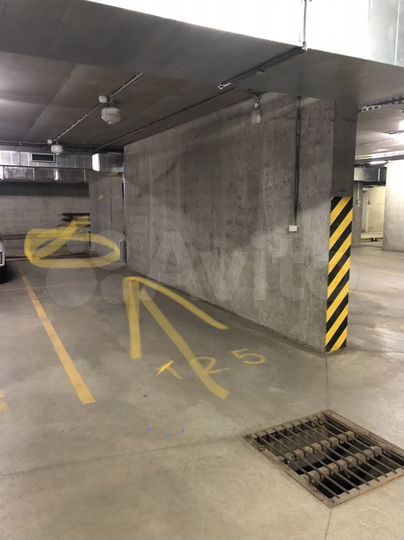 Машиноместо, 30 м²