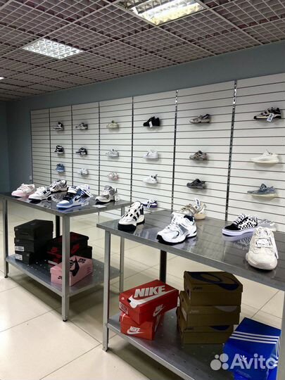 Стол из нержавеющей стали