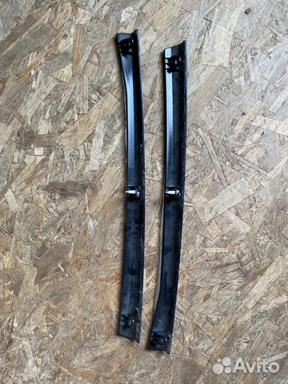 Молдинг заднего стекла на Mitsubishi