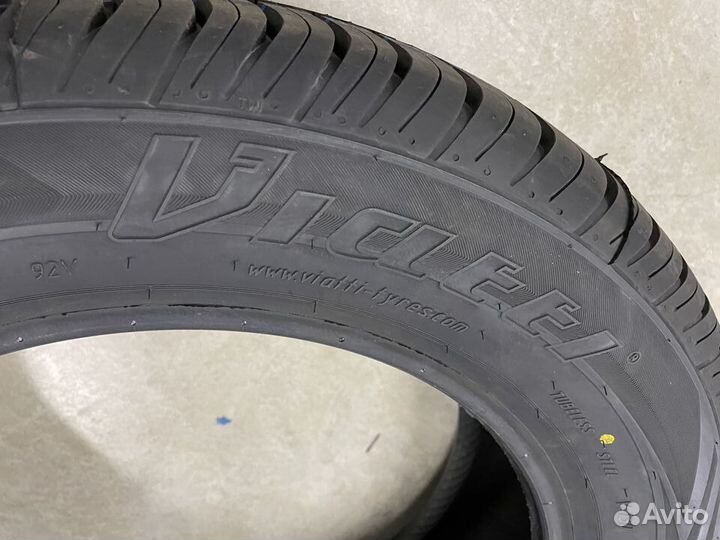 Viatti Strada Asimmetrico V-130 205/60 R16 92V
