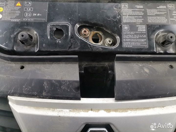 Бампер (ноускат) для Renault Espace 4 R1B2F11K1V1