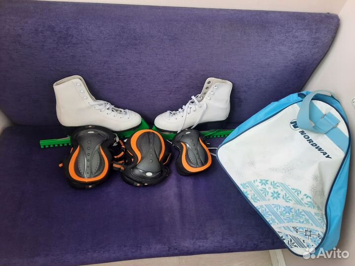 Коньки фигурные nikole