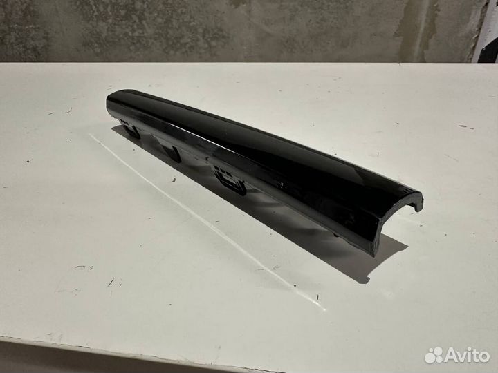 Молдинг переднего бампера LiXiang L7, L8, L9