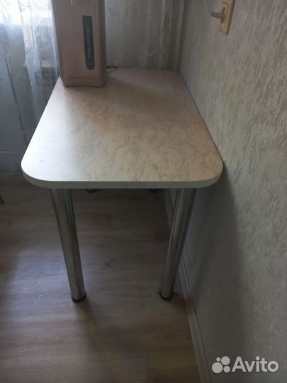 Кухонный стол бу