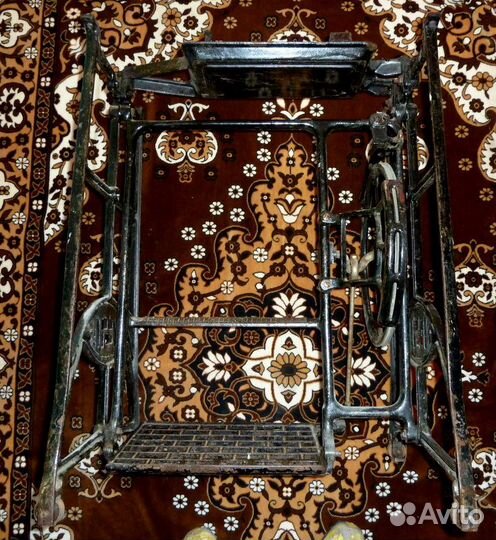 Швейные машины подставки запчасти