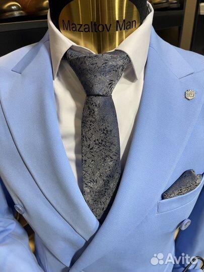 Мужской классический костюм