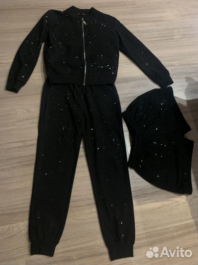 Костюм со стразами(46р)