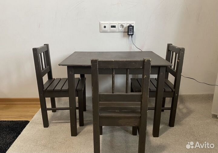 Стол и стул