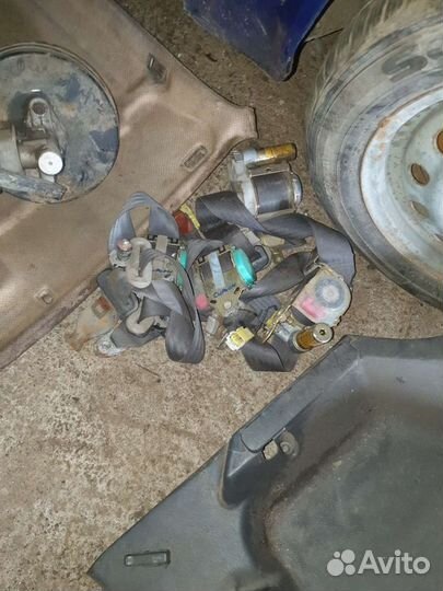 Ремень безопасности на дайхатцу сирион