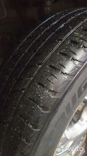 Kumho 792 235/60 R18 103H