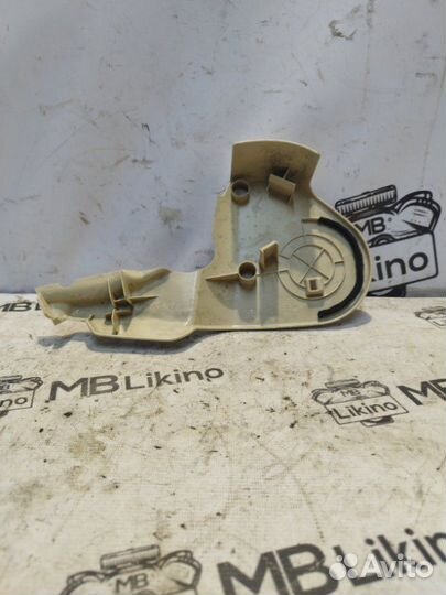 Накладка сиденья передняя правая Mercedes W221