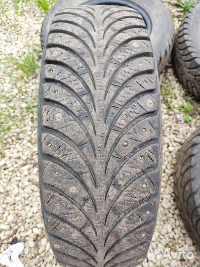 Sava Eskimo Stud 185/70 R14 88T