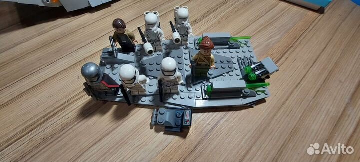 Lego Star Wars 75103 Перевозчик Первого Ордена