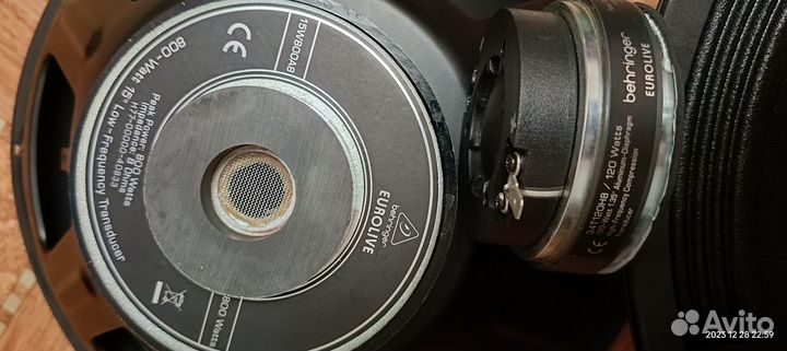 Behringer динамики комплект новые
