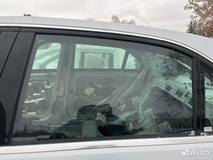 Mercedes W212 стекло двери E класс