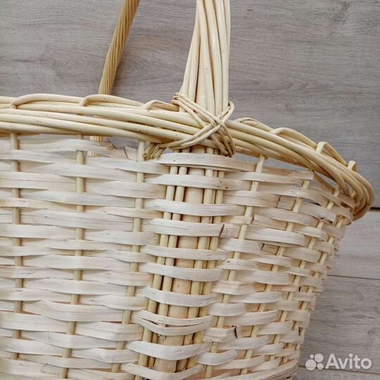 Корзина плетёная большая