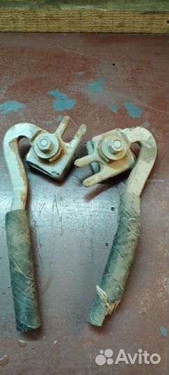 Крюк запорный борта 3302