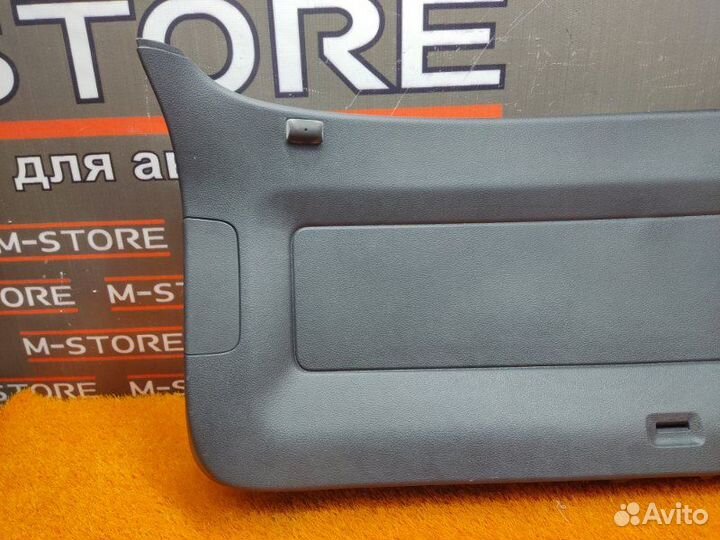 Обшивка двери багажника Volkswagen Tiguan 5N cawa