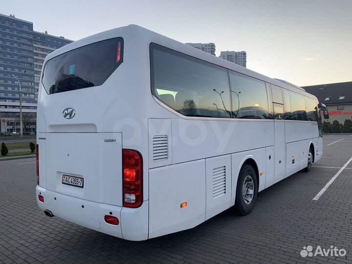 Запчасти на автобус Hyundai Universe