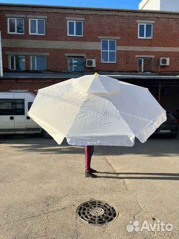 Зонт пляжный оптом белый и бежевый