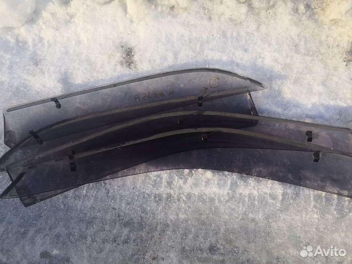 Ветровики комплект б.у оригинал