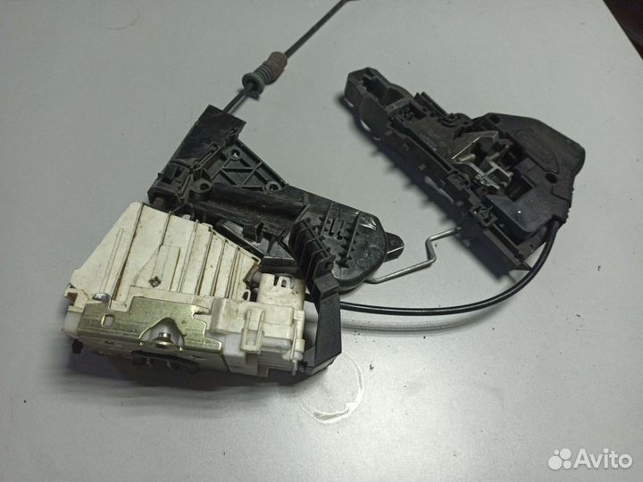 Мерседес Мл 164 замок двери задней левой