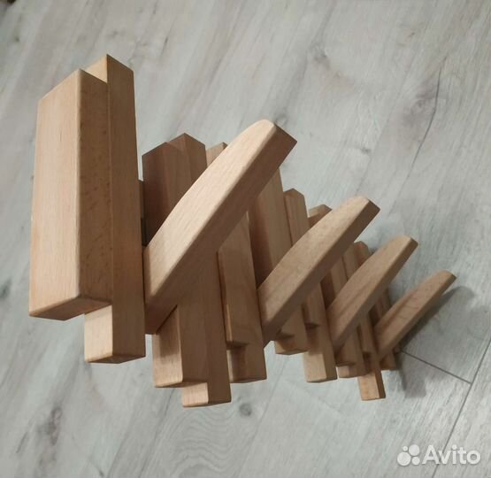 Вешалка настенная складная деревянная новая