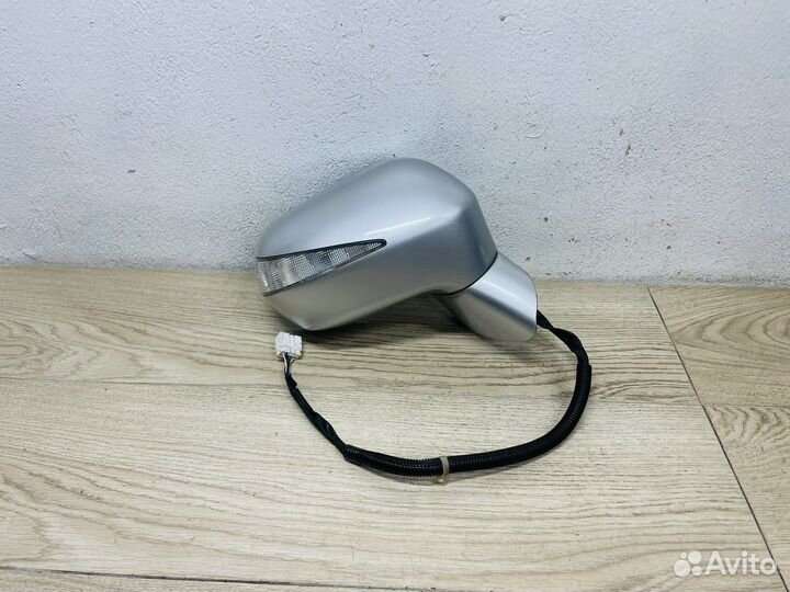 Зеркало правое Honda Civic 4D седан