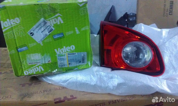 Nissan Qashqai (J10E) 2007 - 2013 фонарь в крышку