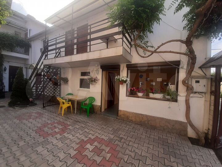 Комната 16 м² в 7-к., 2/2 эт.