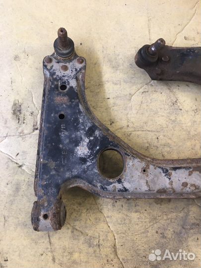 Рычаг передний нижний Opel Zafira A(2152)