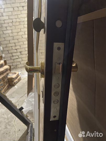 Дверь входная бу