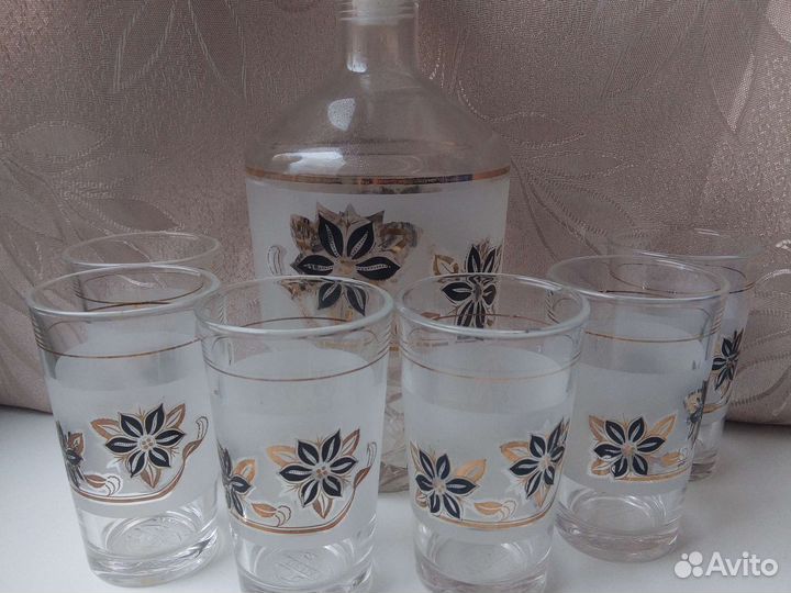 Набор стаканчики и графин