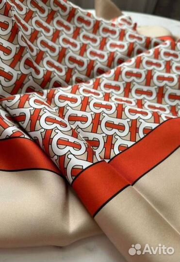 Шелковый платок Burberry