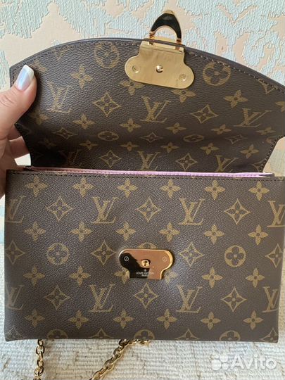 Сумка Louis Vuitton кожа