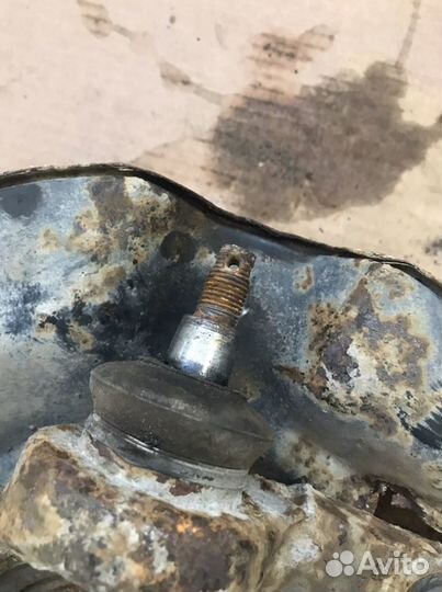 Ступица передняя правая Хонда Аккорд 6(1052)