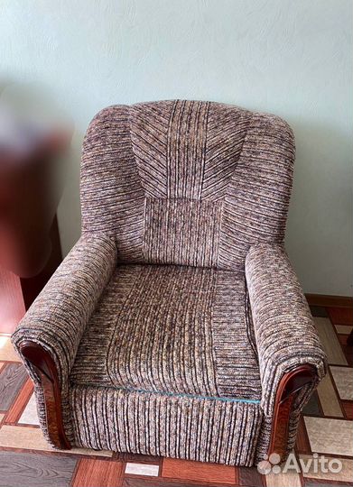 Угловой диван с креслом