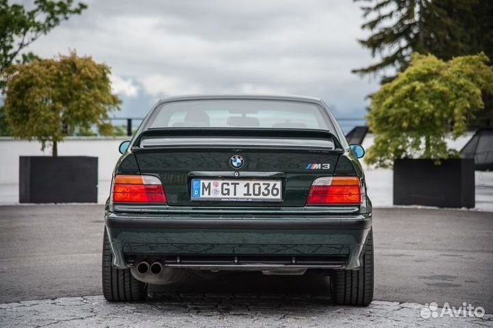 Задний бампер в стиле М3 Млук на BMW E36