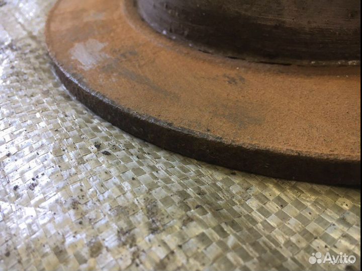 Диск задний торм Volvo S40/V40 Mitsubishi carisma