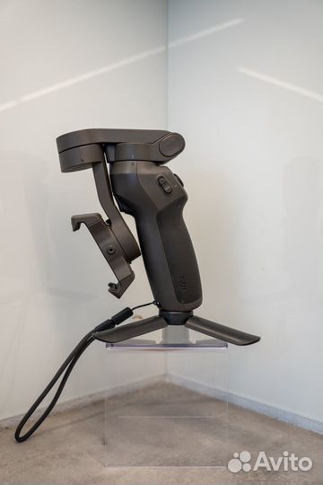 Стабилизатор для камеры dji