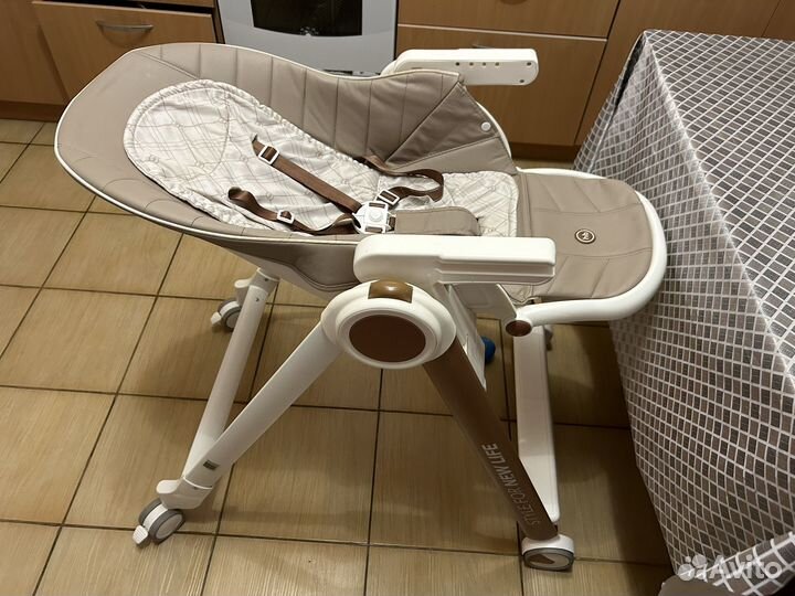 Стульчик для кормления happy baby berny v2