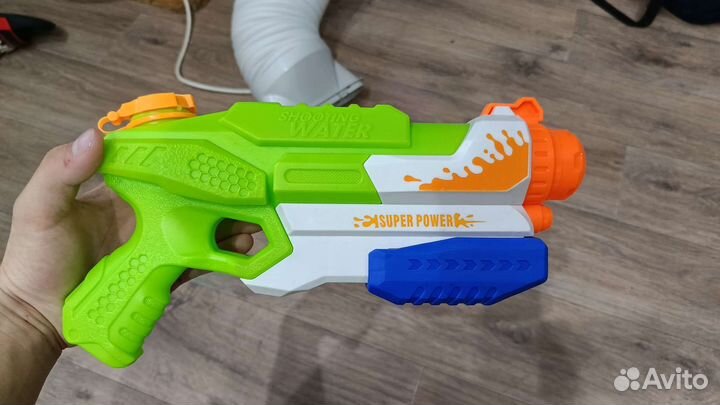 Мощный водяной пистолет