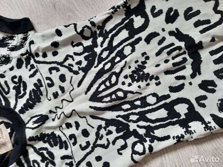 Женские платья 42р много