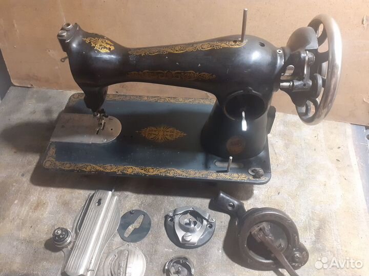 Две швейные машинки Подольск 2м