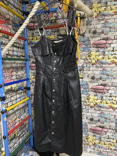 Платье кожанное