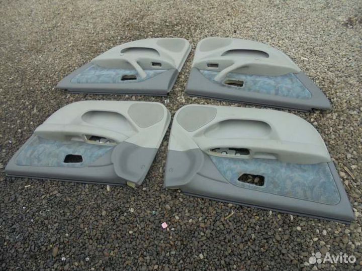 Обшивка дверей Toyota Camry Gracia MCV25 2MZ-FE