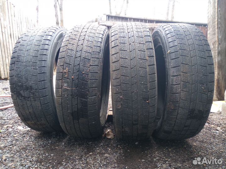 Dunlop Conquest Sport A/S 215/60 R17 96